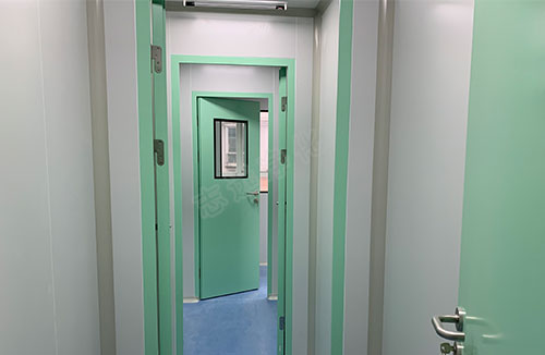 實(shí)驗(yàn)室凈化工程緩沖間施工中-志遠(yuǎn)凈化工程